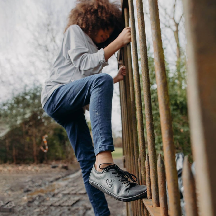 Vivobarefoot Black Addis School Juniors
